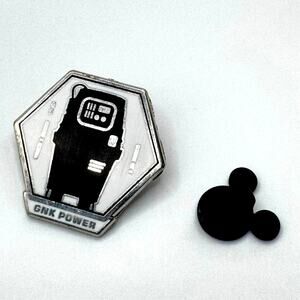 Star Wars Galaxy’s Edge Droid Depot Mystery Set GNK Power Disney Trading Pin